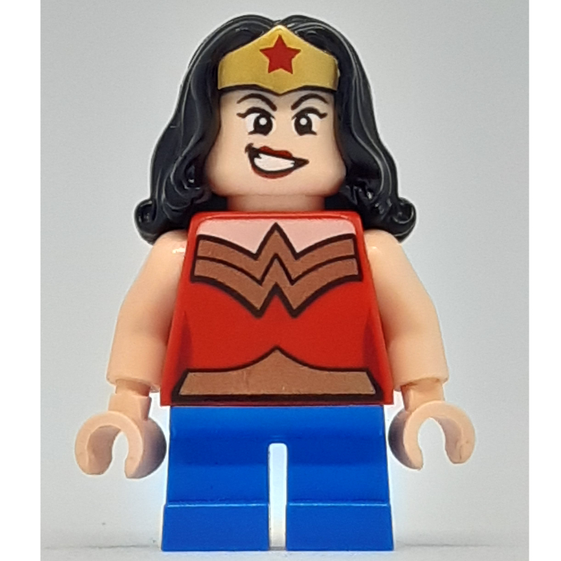 Wonder Woman avec jambes courtes (Wonder Woman with Short Legs)