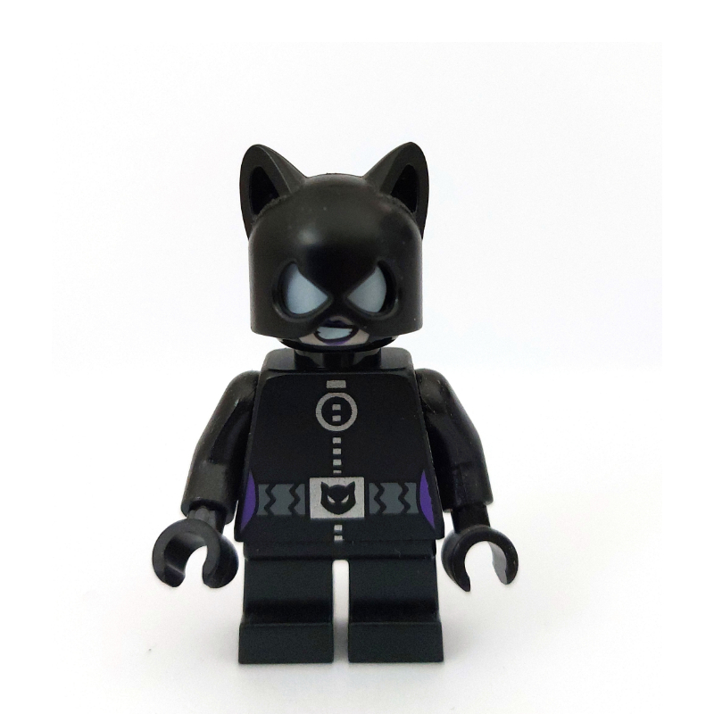 Catwoman avec des jambes courtes (Catwoman with Short Legs)
