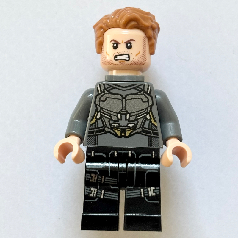 Star-Lord en tenue sombre gris bleuté et argent avec des cheveux (Star-Lord in Dark Bluish Gray and Silver Outfit with Hair)