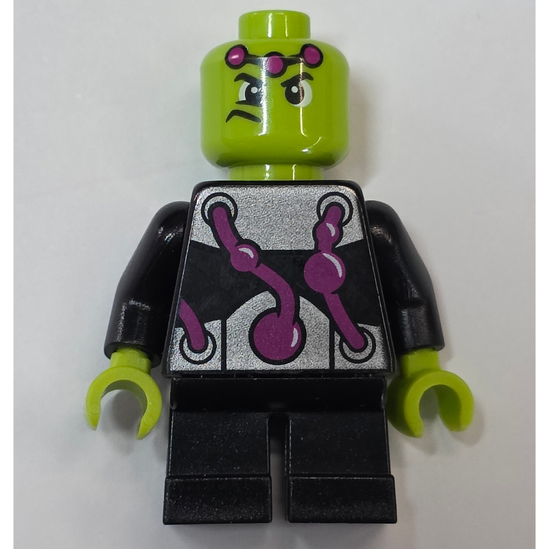 Brainiac avec des jambes courtes (Brainiac with Short Legs)