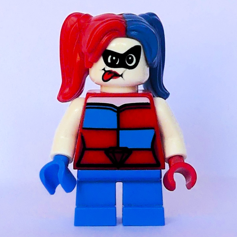 Harley Quinn avec jambes courtes (Harley Quinn with Short Legs)