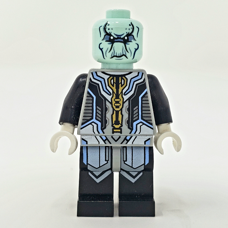 Ébène maw, lumière vert d’eau tête (Ebony Maw, Light Aqua Head)