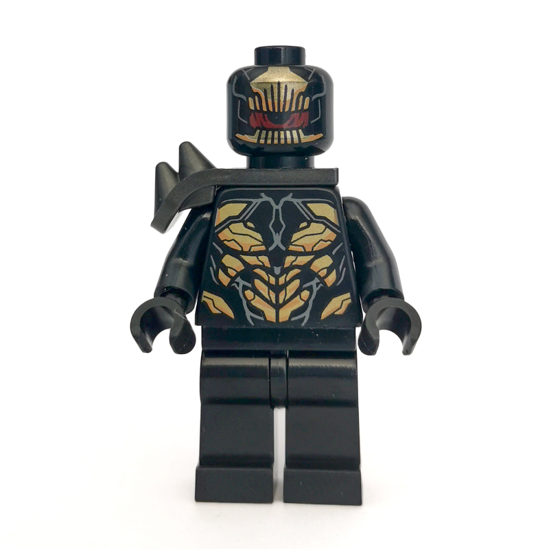 Outrider avec armure d'épaule (Outrider with Shoulder Armor)