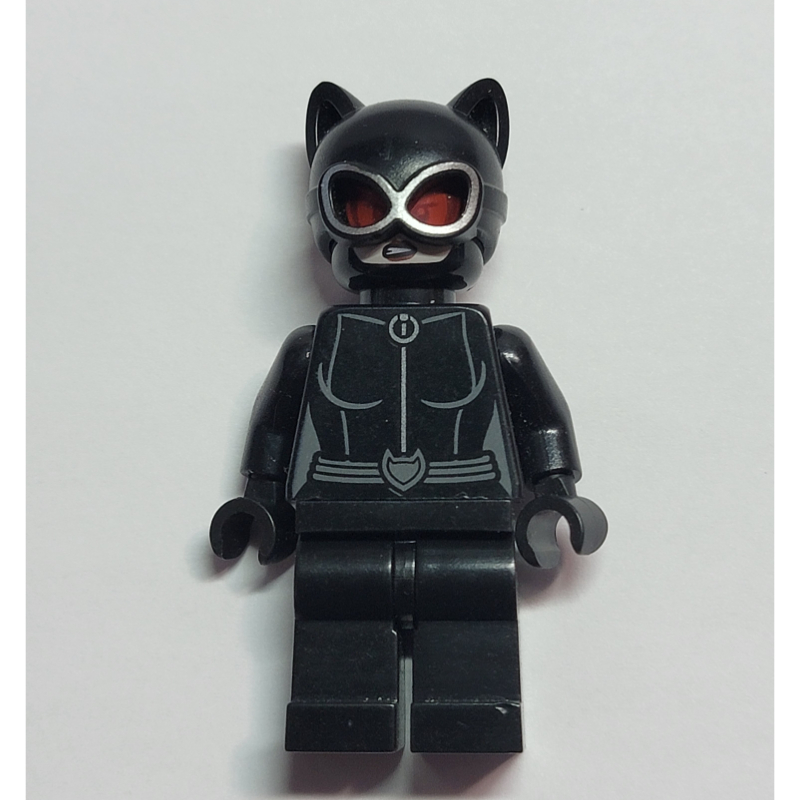 Catwoman avec des lunettes rouges (Catwoman with Red Goggles)