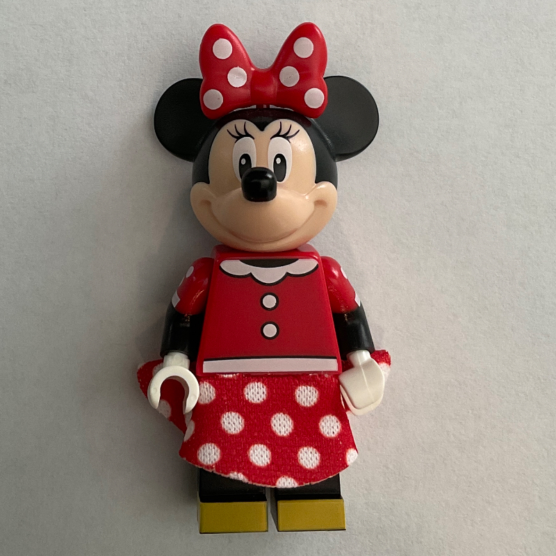Minnie souris avec rouge avec des taches blanches jupe et arc (Minnie Mouse with Red with White Spots Skirt and Bow)