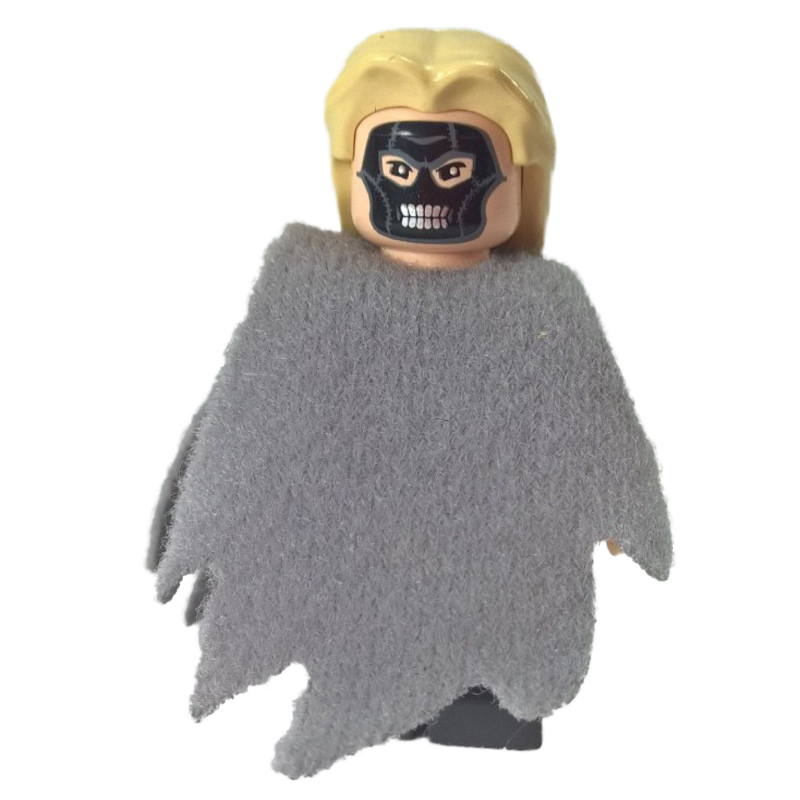 Mangemort, cape poncho, cheveux beige longs (Death Eater, Poncho Cape, Long Tan Hair)