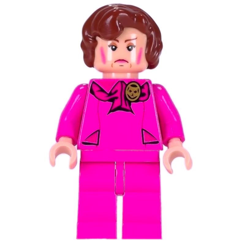 Professeur Dolores Ombrage, tenue rose foncé (Professor Dolores Umbridge, Dark Pink Outfit)