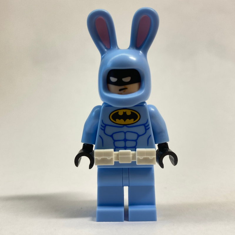 Batman, tenue de lapin (Batman, Bunny Outfit)