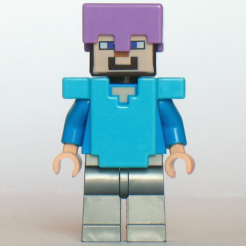 Steve en casque lavande moyen, armure azur moyenne et jambes plates argentées (Steve in Medium Lavender Helmet, Medium Azure Armor, and Flat Silver Legs)