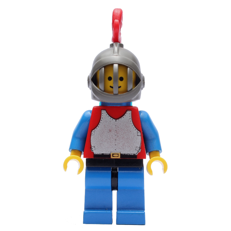 Chevalier (plaque de poitrine sur rouge) - jambes bleues, plume rouge, cape en plastique (Knight (Breastplate on Red) - Blue Legs, Red Plume, Plastic Cape)