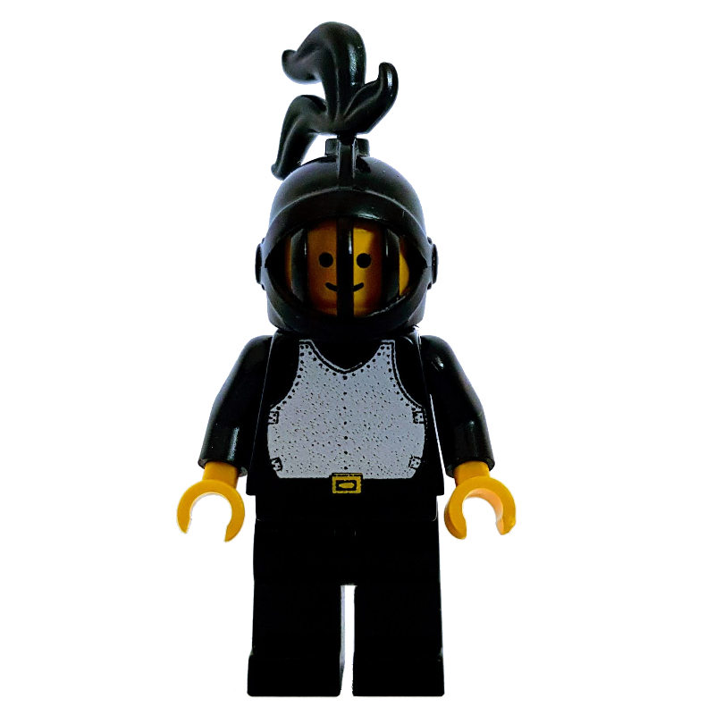 Chevalier (plaque de poitrine sur noir) - jambes noires, casque noir, plume noire (Knight (Breastplate on Black) - Black Legs, Black Helmet, Black Plume)