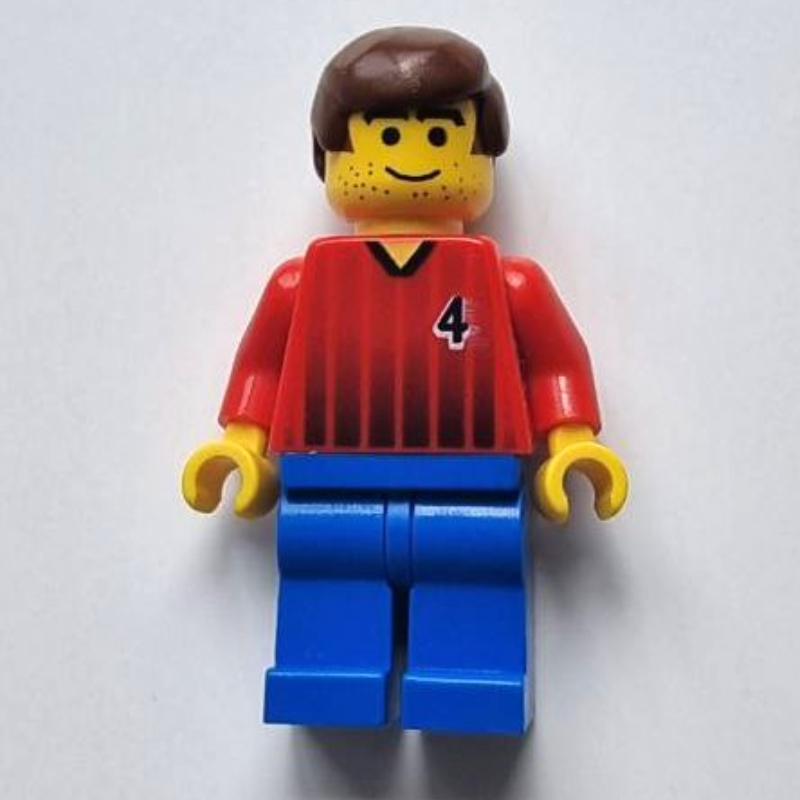 Joueur de football torse rouge, jambes bleues,,4 (Soccer Player Red Torso, Blue Legs, #4)