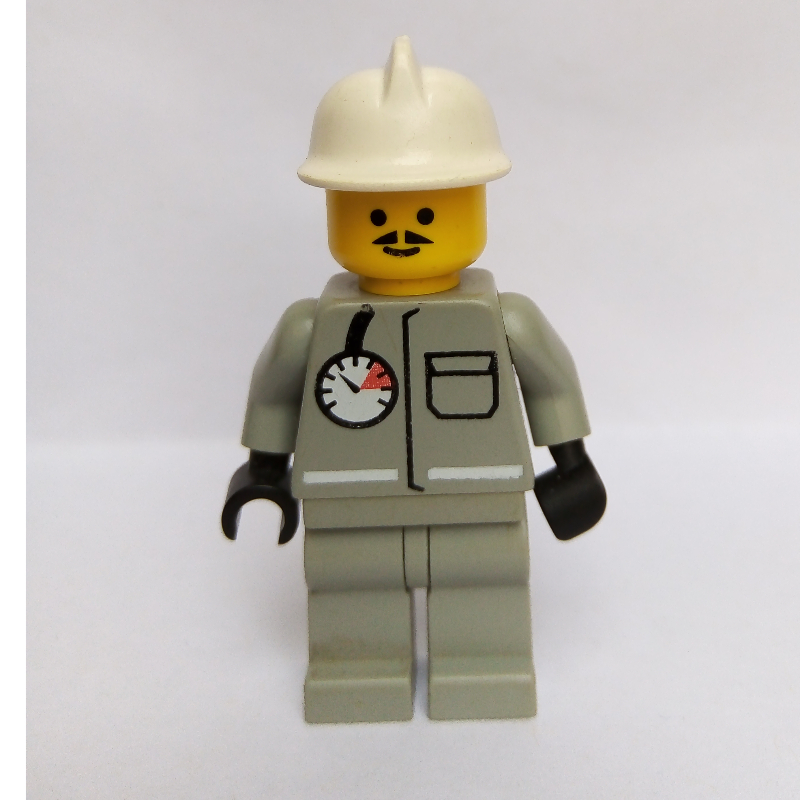 Pompier, chemise avec calibre et poche, jambes gris clair, casque blanc (Fireman, Shirt with Gauge and Pocket, Light Gray Legs, White Helmet)