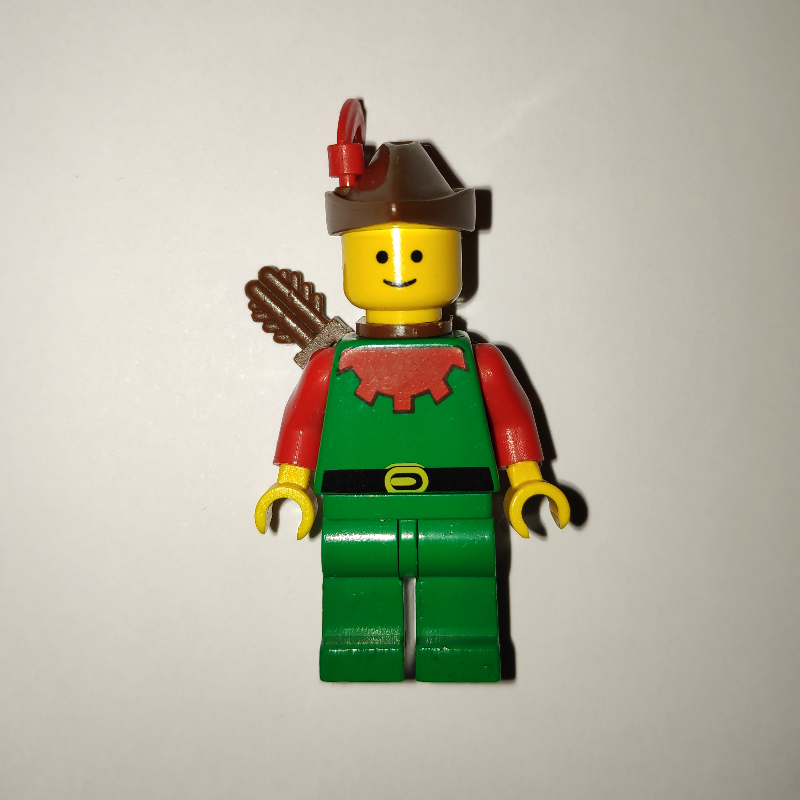 Archer homme des bois (Forestmen) - rouge, chapeau brun, plume rouge (Forestman Archer (Forestmen) - Red, Brown Hat, Red Plume)