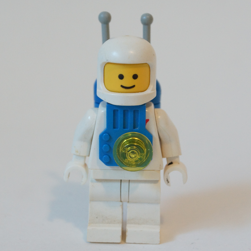 Astronaute classique, blanc avec jet pack bleu (Classic Spaceman, White with Blue Jet Pack)