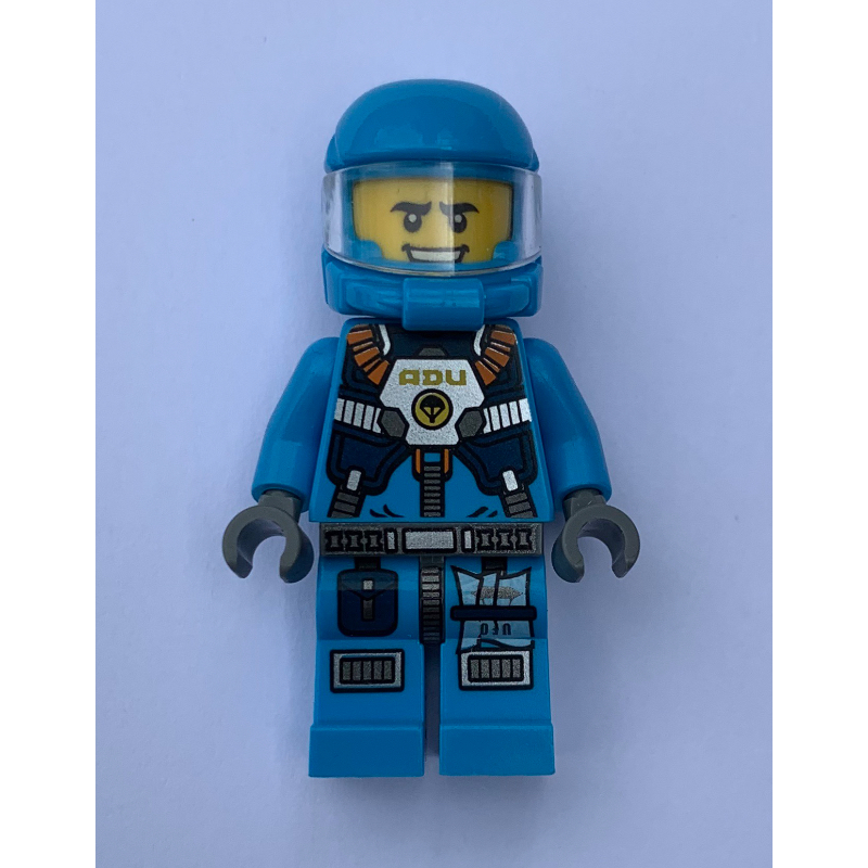 Adu trooper, grand sourire / confus (ADU Trooper, Big Smile / Confused)