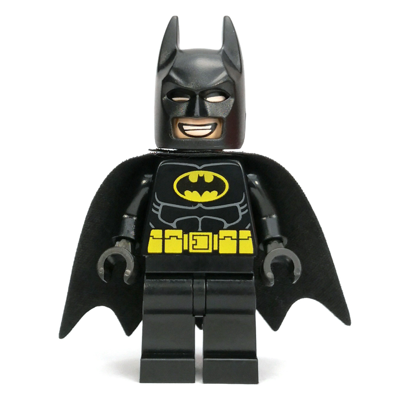 Batman, tenue noire, cape et cagoule noires, logo Batman jaune, bandeau noir (Batman, Black Suit, Black Cape and Cowl, Yellow Batman Logo, Black Headband)