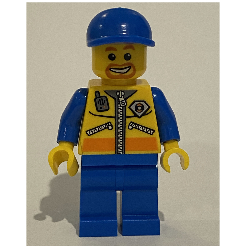 Garde-côte, veste jaune avec fermeture éclair, radio et badge, casquette bleue, bouc (Coast Guard, Yellow Jacket with Zipper, Radio and Badge, Blue Cap, Goatee Beard)