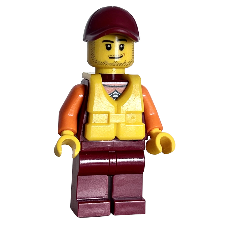 Sauveteur, combinaison de plongée rouge foncé, casquette rouge foncé, gilet de sauvetage jaune, barbe naissante (Lifeguard, Dark Red Wetsuit, Dark Red Cap, Yellow Life Vest, Stubble)