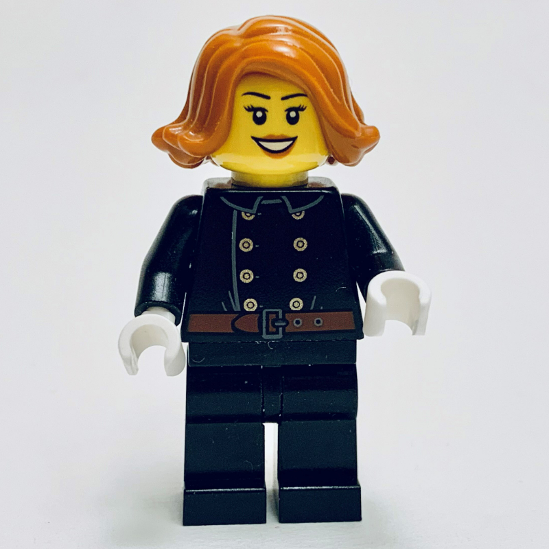 Pompière, veste avec 8 boutons et ceinture, cheveux orange foncé (Firewoman, Jacket with 8 Buttons and Belt, Dark Orange Hair)