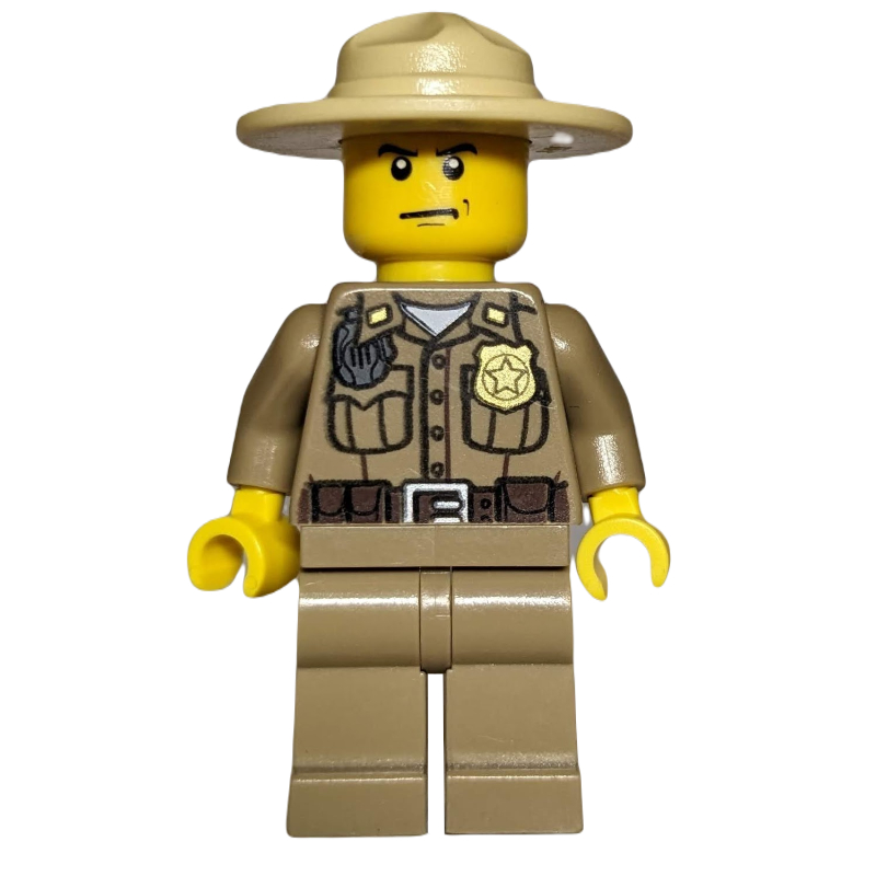 Police forestière / ranger, chemise beige foncée avec radio et badge, jambes beige foncées, chapeau de campagne beige (Forest Police / Ranger, Dark Tan Shirt with Radio and Badge, Dark Tan Legs, Tan Campaign Hat)