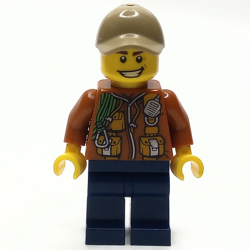 Explorateur, veste avec pochettes, radio et corde, casquette beige foncé (Explorer, Jacket with Pouches, Radio, and Rope, Dark Tan Cap)