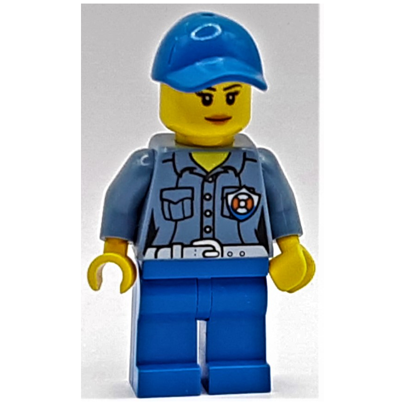 Garde-côte, femme, chemise bleu sable avec badge, casquette bleue (Coast Guard, Woman, Sand Blue Shirt with Badge, Blue Cap)