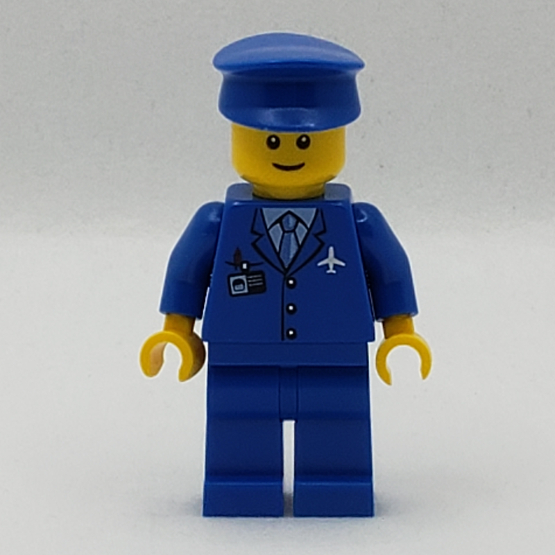Pilote, veste bleue avec logo avion et cravate bleue, jambes bleues, chapeau bleu, sourire, sourcils brun rougeâtre (Pilot, Blue Jacket with Plane Logo and Blue Tie, Blue Legs, Blue Hat, Smile, Reddish Brown Eyebrows)