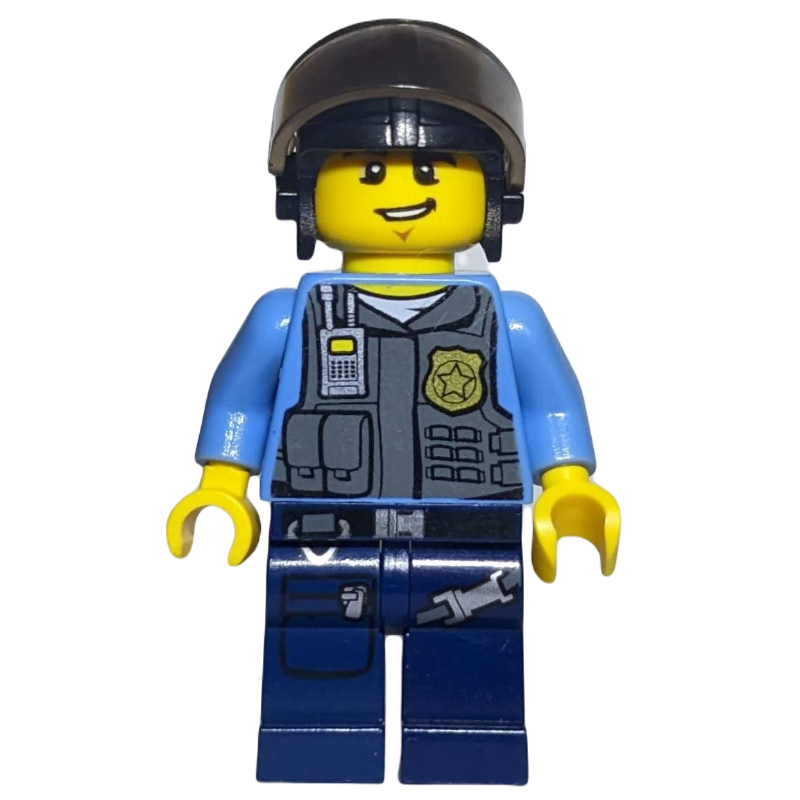 Policier, gilet gris bleuté foncé avec radio, badge et pochettes sur chemise bleu moyen, chapeau noir avec visière, bouche ouverte (Policeman, Dark Bluish Gray Vest with Radio, Badge and Pouches over Medium Blue Shirt, Black Hat with Visor, Open Mouth)