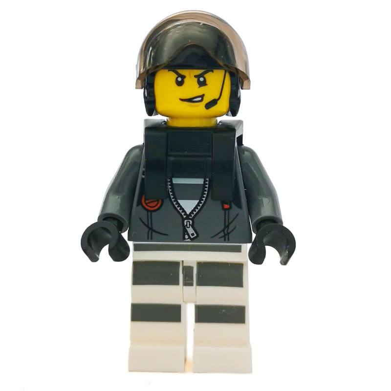 Bandit, ouvert veste gris bleuté foncé avec fermeture éclair sur la chemise de prison, casque noir avec visière, support de cou, micro-casque (Criminal, Open Dark Bluish Gray Jacket with Zipper over Prison Shirt, Black Helmet with Visor, Neck Bracket, Headset)