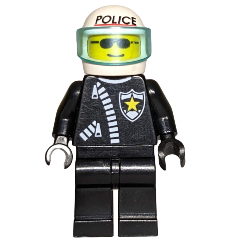 Policier, veste noire avec fermeture éclair et badge, casque blanc avec visière, lunettes de soleil (Policeman, Black Jacket with Zipper and Badge, White Helmet with Visor, Sunglasses)