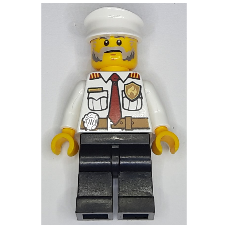 Pompier, chemise blanche avec cravate rouge, badge et radio à la ceinture, chapeau blanc, barbe (Fireman, White Shirt with Red Tie, Badge, and Radio on Belt, White Hat, Beard)