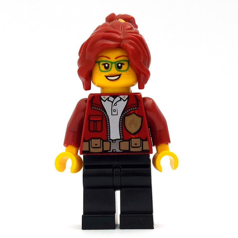 Freya mccloud, veste ouverte rouge foncé avec badge, cheveux rouge foncé (Freya McCloud, Open Dark Red Jacket with Badge, Dark Red Hair)