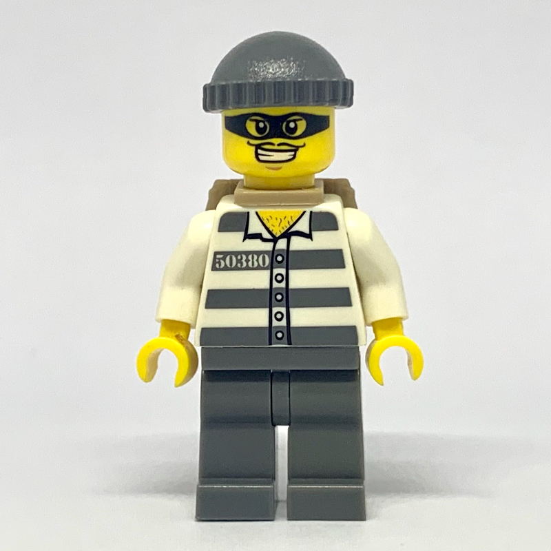 Criminel, chemise de prison avec # 50380, jambes gris bleuâtre foncé, chapeau gris bleuâtre foncé, sac à dos, masque oculaire noir (Criminal, Prison Shirt with #50380, Dark Bluish Gray Legs, Dark Bluish Gray Hat, Backpack, Black Eyemask)
