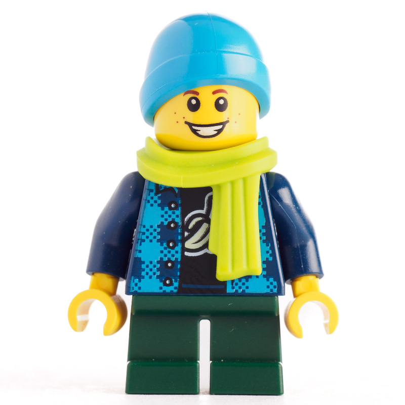 Kid, torse bleu foncé, jambes vert foncé, casquette bleue, écharpe de vert citron (Kid, Dark Blue Torso, Dark Green Legs, Blue Cap, Lime Scarf)