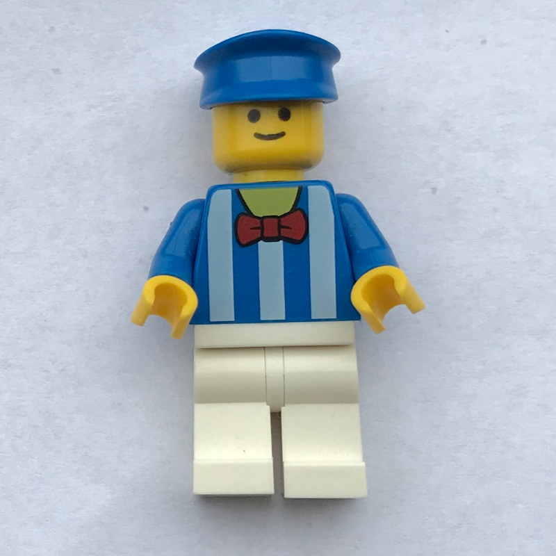 Torse bleu, jambes blanches, chapeau bleu (Blue Torso, White Legs, Blue Hat)