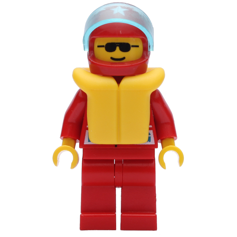 Coureur, veste rouge avec logo Octan et «course», jambes rouges, casque rouge avec étoile et visière, gilet de sauvetage jaune, lunettes de soleil (Racer, Red Jacket with Octan Logo and 'RACING', Red Legs, Red Helmet with Star and Visor, Yellow Life Vest, Sunglasses)