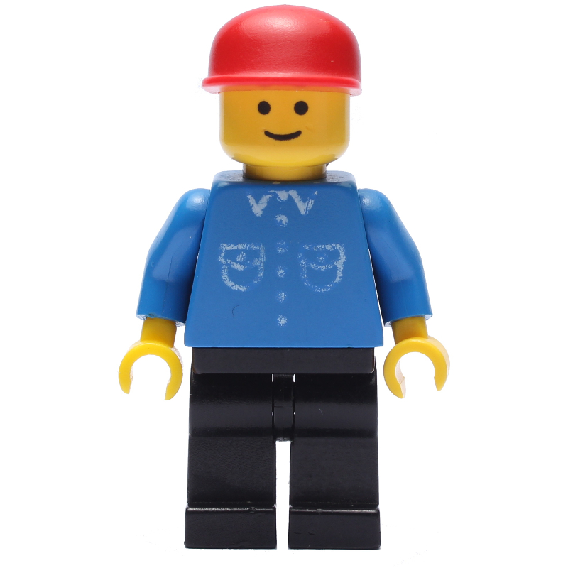Homme, chemise bleue avec boutons et poches, jambes noires, casquette rouge (Man, Blue Shirt with Buttons and Pockets, Black Legs, Red Cap)