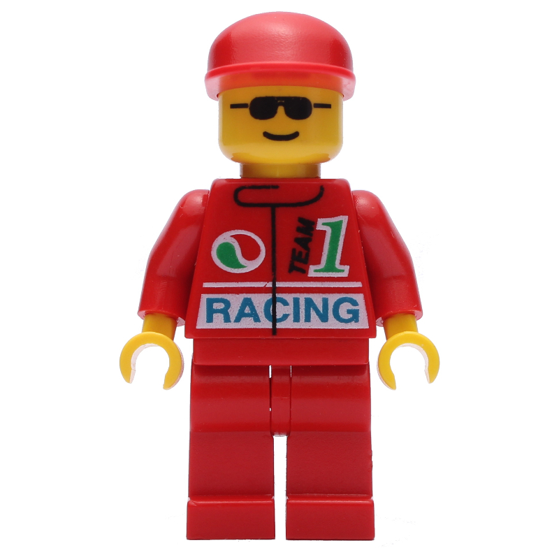 Coureur, veste rouge avec logo Octan et «course», jambes rouges, casquette rouge, lunettes de soleil (Racer, Red Jacket with Octan Logo and 'RACING', Red Legs, Red Cap, Sunglasses)