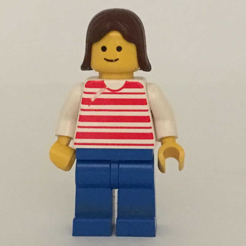 Femme, chemise rayée rouge et blanche, jambes bleues, cheveux bruns (Woman, Red and White Striped Shirt, Blue Legs, Brown Hair)