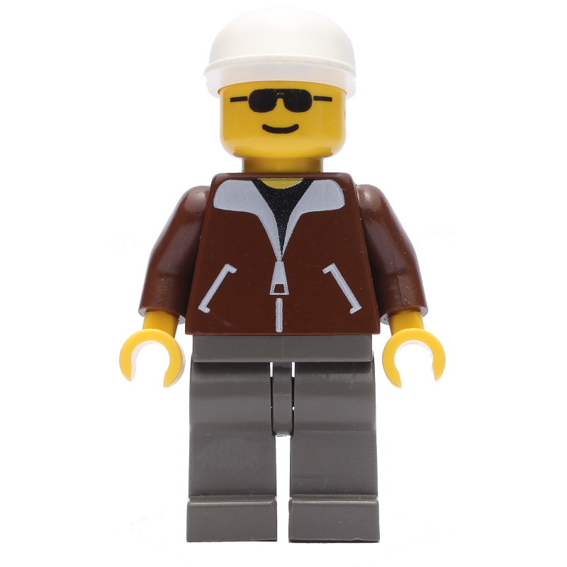 Homme, veste brune, jambes gris foncé, casquette blanche (Man, Brown Jacket, Dark Gray Legs, White Cap)