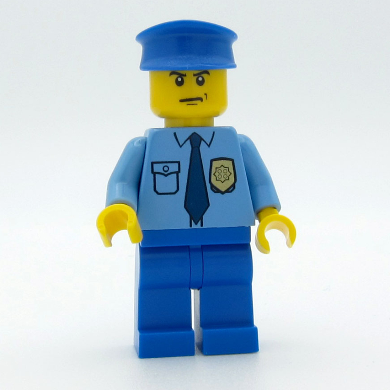 Policier, chemise bleu moyen avec badge et cravate, jambes bleues, chapeau bleu, regard menaçant (Policeman, Medium Blue Shirt with Badge and Tie, Blue Legs, Blue Hat, Scowl)