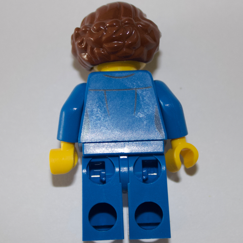 Pilote - torse bleu, jambes bleues, cheveux brun rougeâtre (Pilot - Blue Torso, Blue Legs, Reddish Brown Hair)