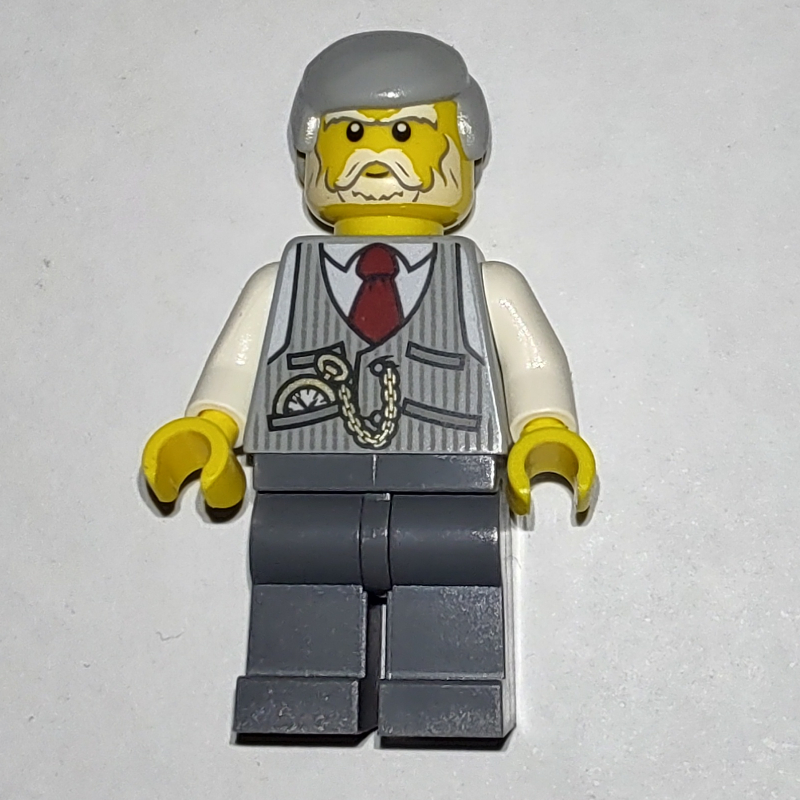 Torse gris bleuté clair, jambes gris bleuté foncé, cheveux gris bleuté clair (Light Bluish Grey Torso, Dark Bluish Grey Legs, Light Bluish Grey Hair)