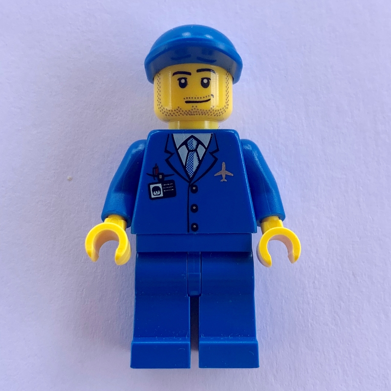 Membre d'équipage - torse bleu, jambes bleues, casquette bleue (Crew Member - Blue Torso, Blue Legs, Blue Cap)