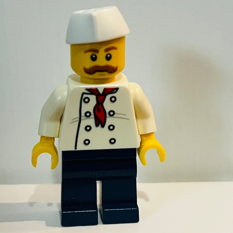 Cuisinier, foulard rouge, jambes bleu foncé, chapeau de boucher (Chef, Red Neckerchief, Dark Blue Legs, Butcher's Hat)