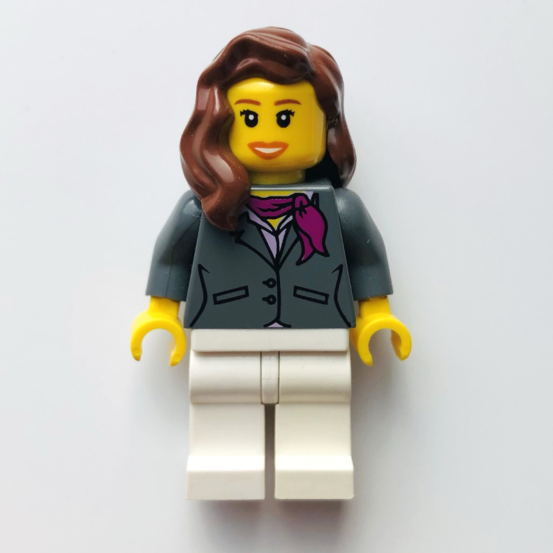 Femme, veste gris bleuté foncé avec écharpe magenta, jambes blanches, cheveux brun rougeâtre (Woman, Dark Bluish Gray Jacket with Magenta Scarf, White Legs, Reddish Brown Hair)