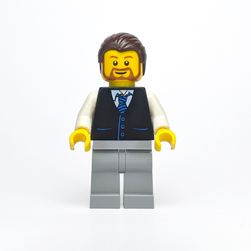 Homme, gilet noir avec cravate, cheveux brun foncé, barbe (Man, Black Vest with Tie, Dark Brown Hair, Beard)