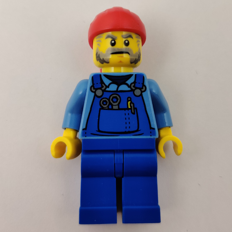 Homme, salopette bleue sur chemise, bandana rouge (Man, Blue Overalls over Shirt, Red Bandana)