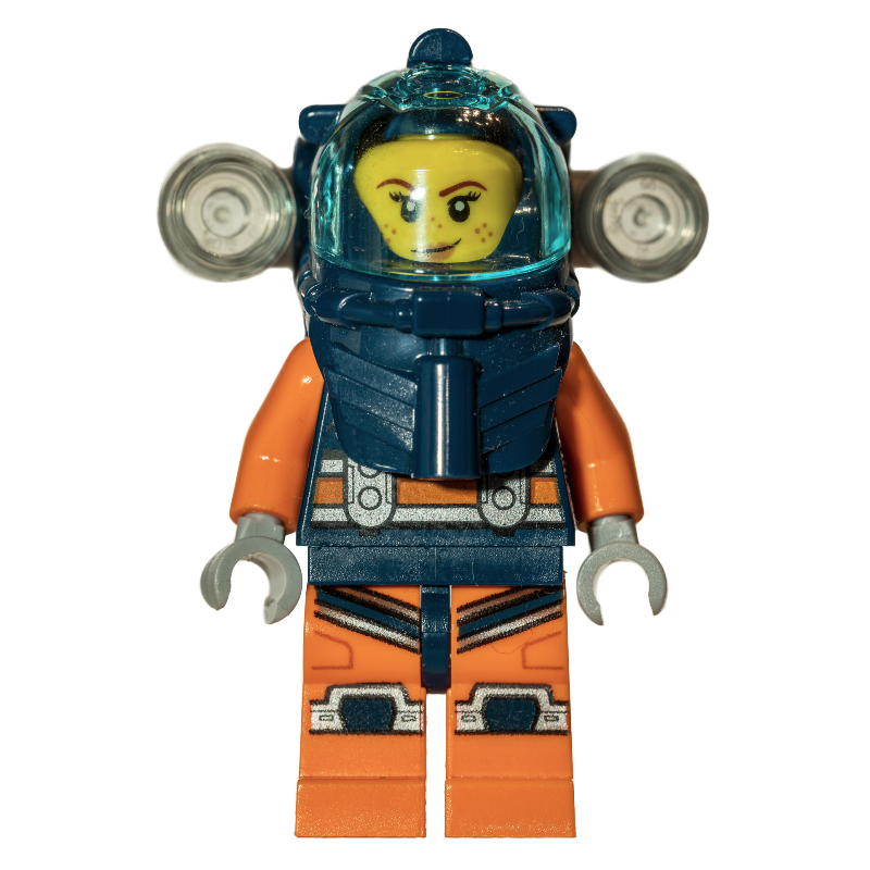 Plongeur, femme, combinaison de plongée bleu foncé et orange, casque de plongée bleu foncé avec lampes de poche et visière (Diver, Woman, Dark Blue and Orange Wetsuit, Dark Blue Diving Helmet with Flashlights and Visor)